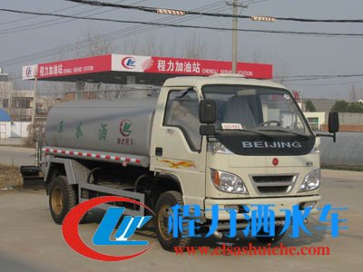 小型5吨洒水车